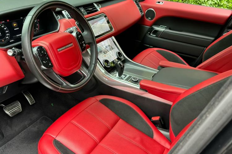 Used Land Rover Range Sport 2018 3.0 SC V6 HSE DYNAMIC Interior 2