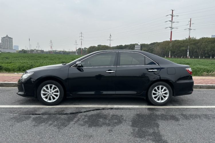 Used Toyota Camry 2016 2.0G 10th Anniversary Leading Edition
