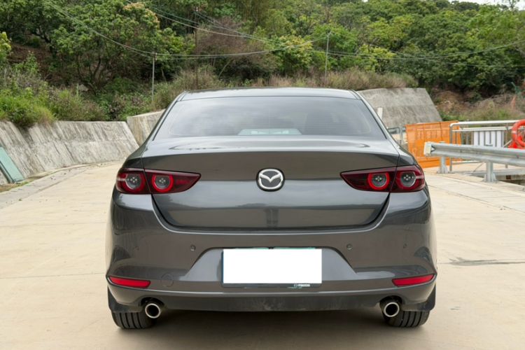Used Mazda 3 Axela 2021 2.0L Automatic ZhiZun Edition
