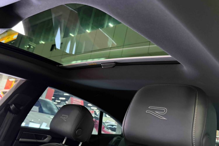 Used Volkswagen FAW-Volkswagen CC 2021 330TSI Ignite Edition Interior 5