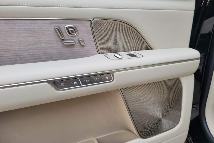 Used Nio ES8 2026 Model 6-seat Executive Signature Edition Interior 7