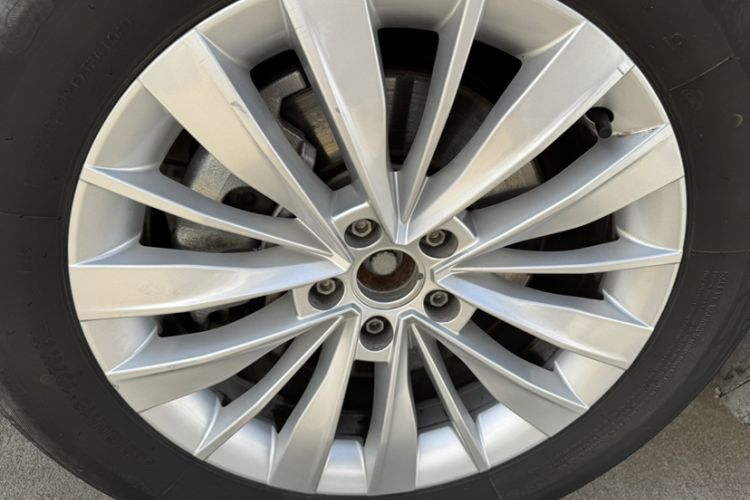 Used Volkswagen Viloran 2024 330TSI Business Edition Exterior 8