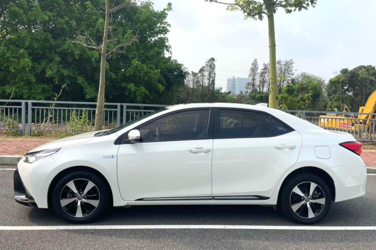 Used Toyota Levin Hybrid E+ 2019 1.8L PH V E-CVT Luxury Edition Exterior 3