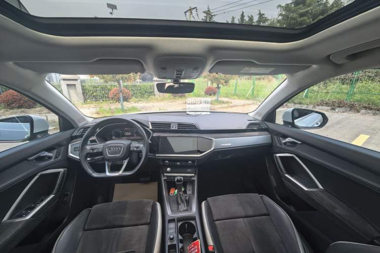 Used Audi Q3 2020 35 TFSI Fashion Dynamic Model