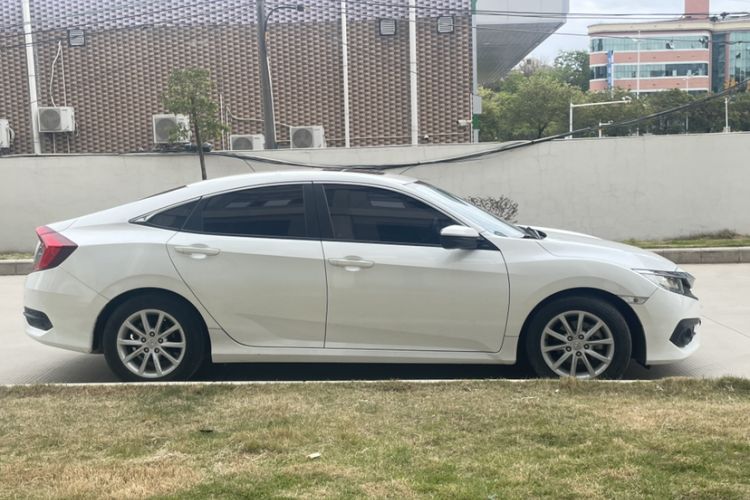 Used Honda Civic 2016 180TURBO CVT Comfort Version