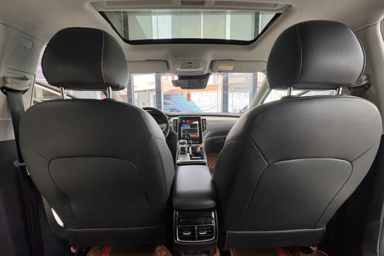 Used Roewe i6 MAX 2020 300TGI Automatic "Swell Cool Smart Drive" Edition