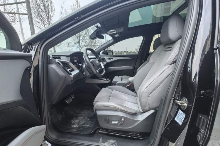 Used Audi Q5 e-tron 2022 40 e-tron Starry Edition Mechanical Suit Sun-Chasing Version
