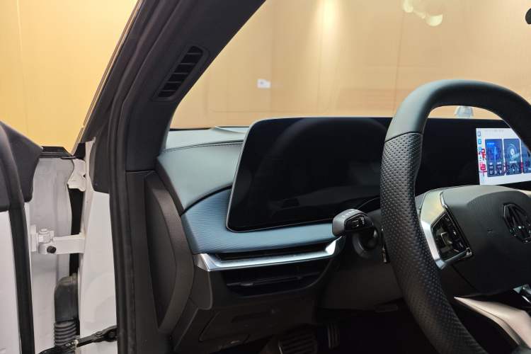 Used MG 7 2023 1.5T DCT Elegant & Graceful Edition