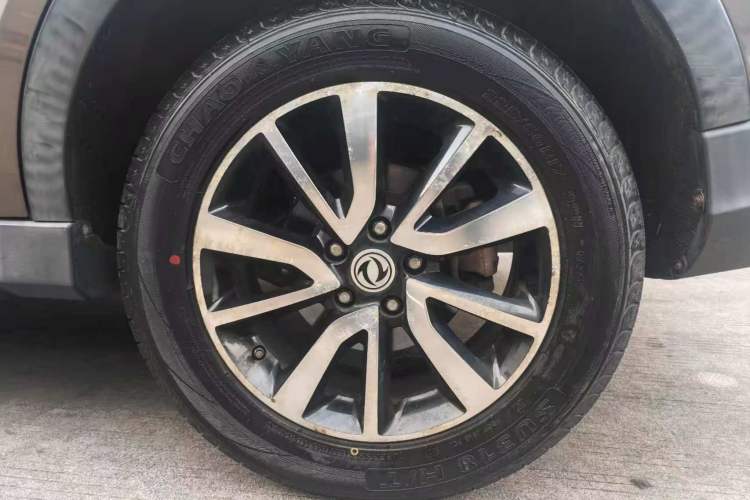 Used Dongfeng Fengon 580 2017 Revised Version 1.5T CVT Luxury Edition