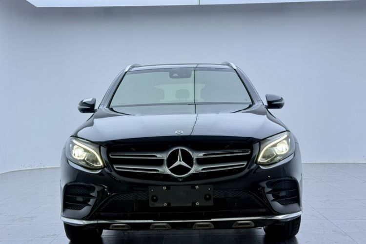 Used Mercedes-Benz GLC 2018 Facelift GLC 260 4MATIC Luxury Edition Exterior 1