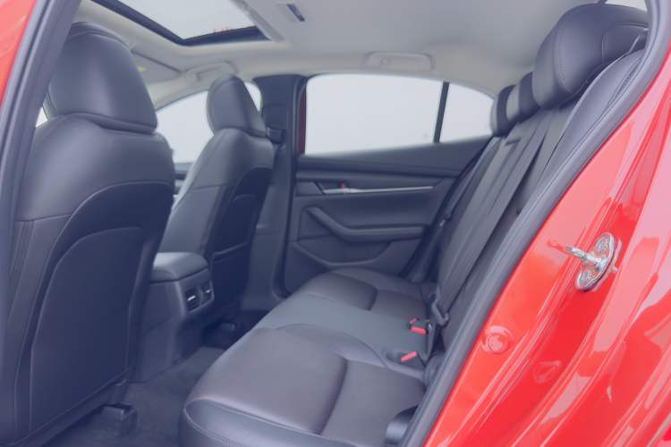 Used Mazda Mazda 3 Axela 2020 1.5L Automatic Luxury Version