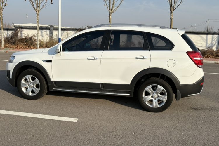 Used Chevrolet Captiva 2017 2.4L Two-Wheel Drive Luxury Edition 7 Seats
