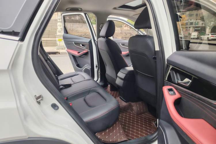 Used Bestune T33 2021 1.2T DCT Luxury Model
