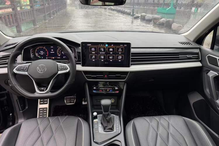 Used Volkswagen Tiguan L 2024 330TSI Automatic Two-Wheel Drive R-Line Enhanced Edition