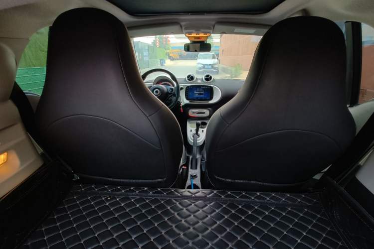 Used smart fortwo 2015 1.0L 52 kW Hardtop Passion Edition