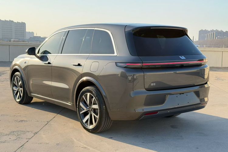 Used Li Auto L8 2023 Pro Model
