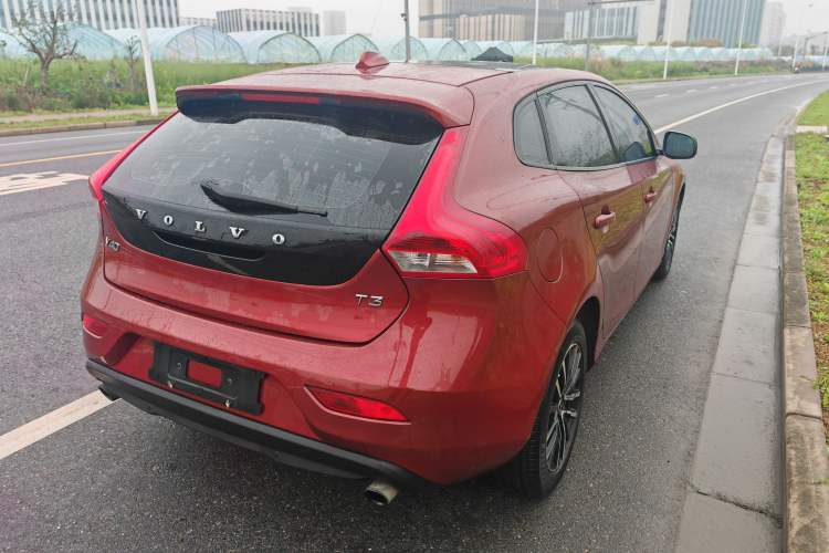 Used Volvo V40 2017 T3 Zhiyi Edition Exterior 4