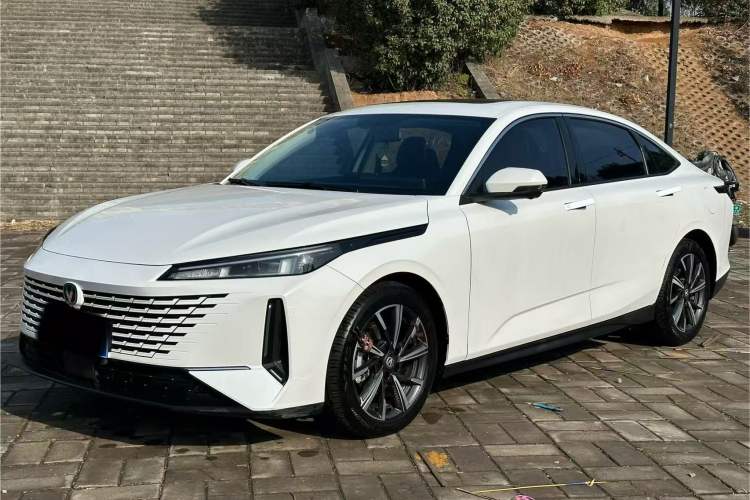 Used Changan Eado DD 2023 Blue Whale NE 1.5T GDI DCT Navigation Model
