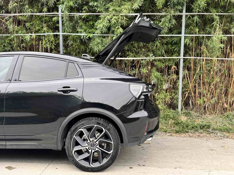 Used Lynk & Co 05 2020 2.0TD Two-Wheel Drive Shine Halo — 33
