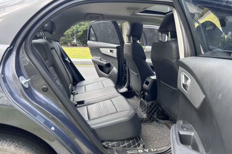 Used BYD Qin New Energy 2019 High-Range Luxury Model
