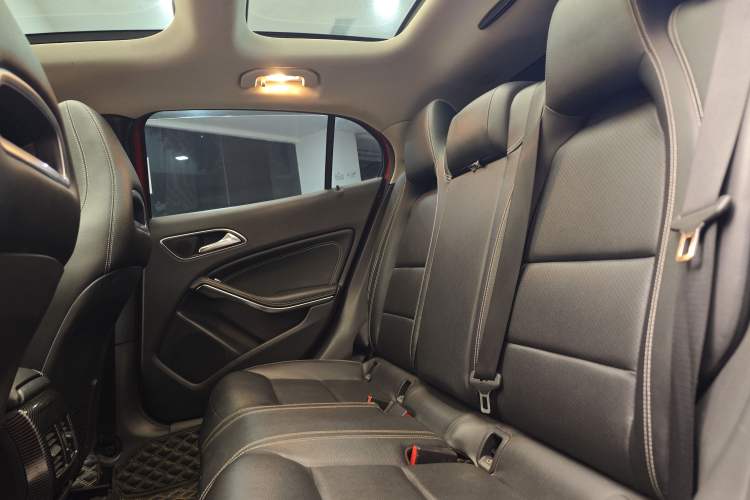 Used Mercedes-Benz GLA 2016 GLA 200 Fashion Model