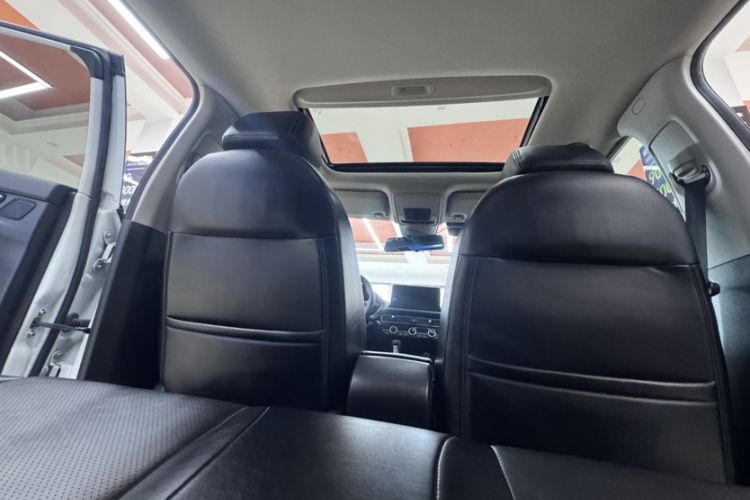 Used Honda Civic 2022 240TURBO CVT Dynamic Edition Headliner