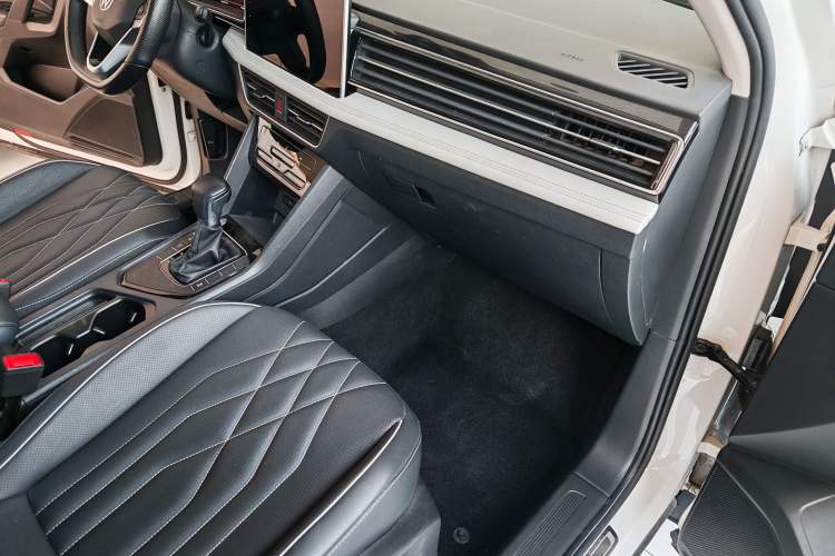 Used Volkswagen Tiguan L 2024 300TSI Automatic Two-Wheel Drive Smart Edition