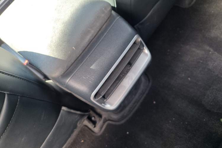 Used Deepal G318 2024 Four-Wheel-Drive Air Suspension Model