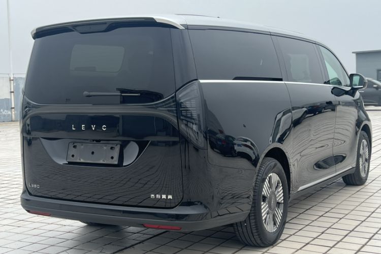 Used Geely Galaxy LEVC L380 2024 100 kWh 6-Seater Two-Wheel Drive Air
