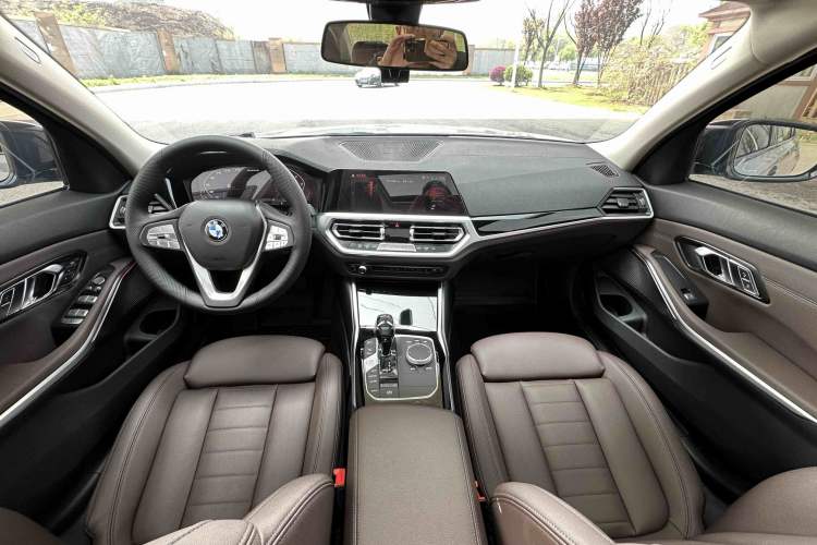 Used BMW 3 Series 2020 325Li First Edition Interior 5