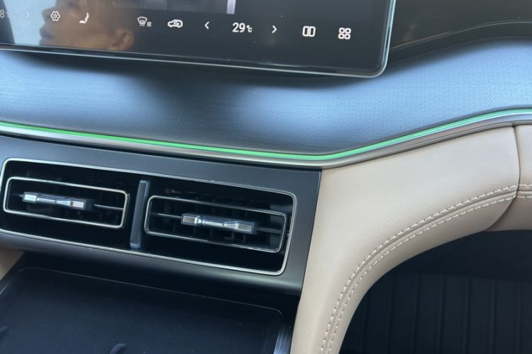 Used BYD Song L DM-i 2024 112 km Beyond Edition
