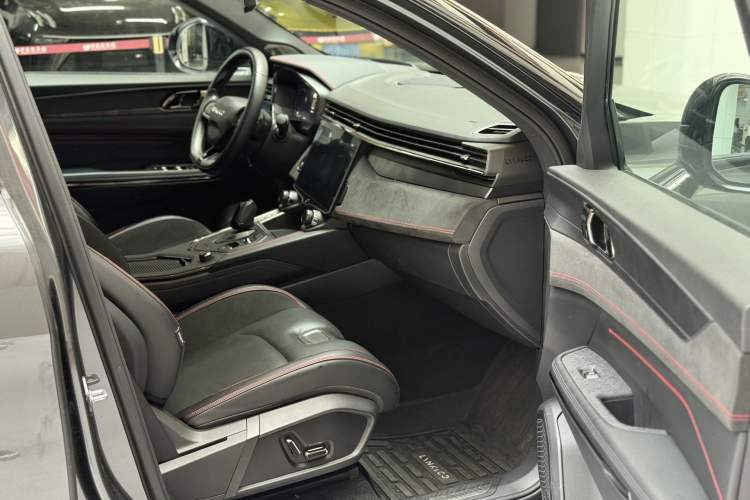 Used Lynk & Co 05 2023 2.0TD Four-Wheel Drive Sporty Halo