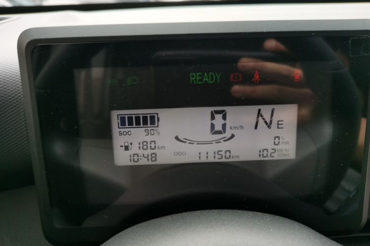 Used Wuling Zhiguang New Energy 2025 Comfort Model Odometer Close Up