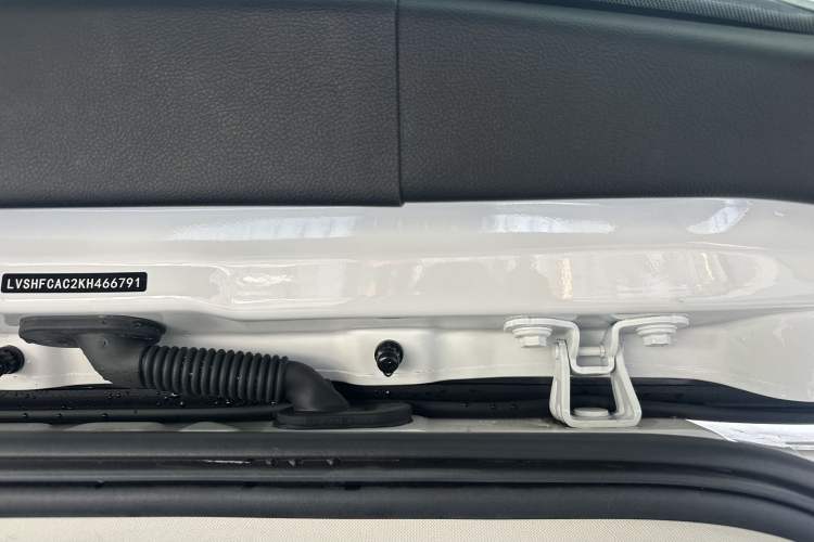 Used Ford Edge 2018 EcoBoost 245 Two-Wheel-Drive Titanium 7-Seater China VI Standard