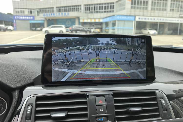 Used BMW 3 Series GT 2018 320i Sport Edition
