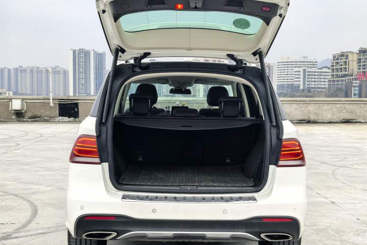 Used Mercedes-Benz GLE 2017 GLE 320 4MATIC Dynamic Model
