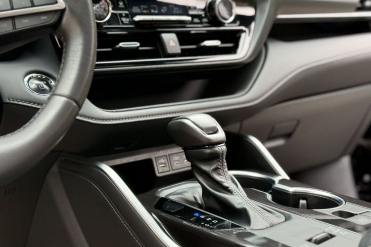 Used Toyota Crown Kluger 2023 2.5L HEV Four-Wheel Drive Prestige Edition Interior 11