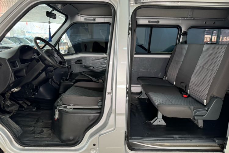 Used Wuling Zhiguang 2023 1.5L Practical Version 5/7 Seats
