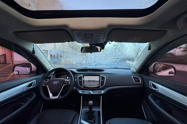 Used Geely Auto Vision X6 2018 1.8L Manual 4G Connect Luxury Edition
