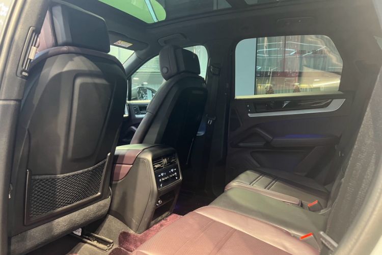 Used Porsche Cayenne 2024 Cayenne 3.0T Interior 6