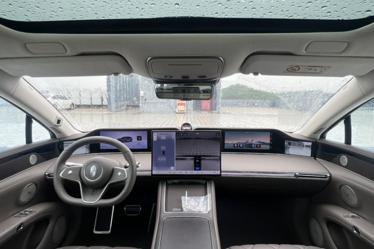 Used Hima S9T 2025 Model Pure Electric Four-Wheel-Drive Ultra Interior 3