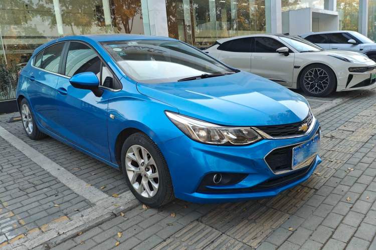 Used Chevrolet Cruze 2017 1.5L Hatchback Automatic Xuanfeng Edition