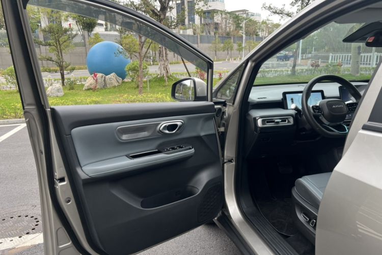 Used AION Y 2023 Plus 510 Smart Edition