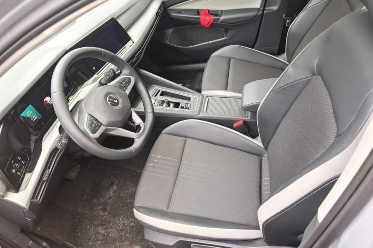 Used Volkswagen Golf 2021 280TSI DSG Pro Left Front Seat