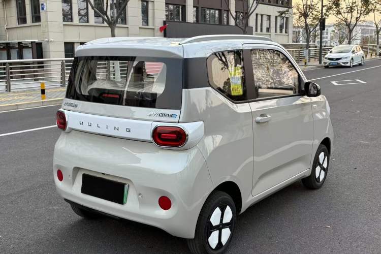 Used Wuling Hongguang MINIEV 2024 3rd Generation 215km Advanced Version