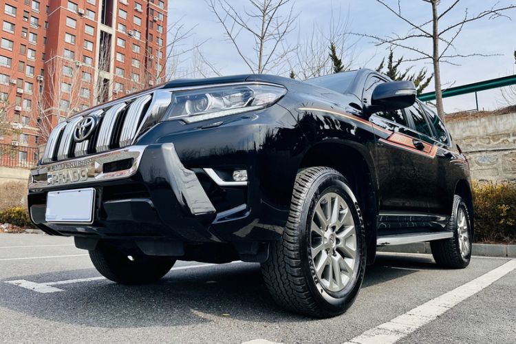 Used Toyota Prado 2018 3.5L Automatic TX-L with Rear-Mounted Spare Tire
