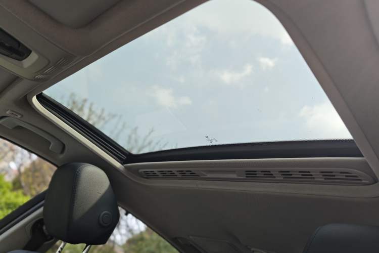 Used BMW 3 Series 2014 320Li Fashion Model