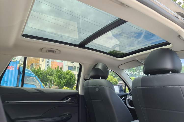 Used Roewe RX5 MAX 2022 1.5T Automatic Zhiwei Prestige Edition
