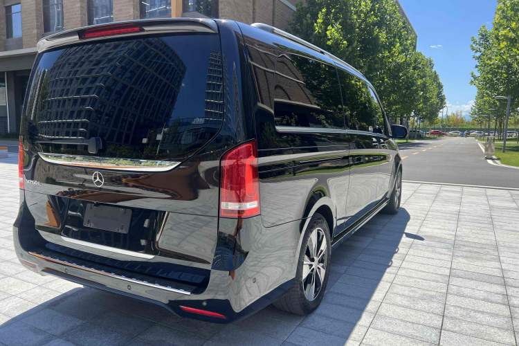 Used Mercedes-Benz V-Class 2021 V 260 L Long Wheelbase Prestige Edition