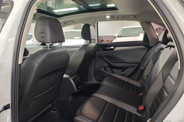 Used Volkswagen Sagitar 2022 280TSI DSG Flyover Edition Interior 2